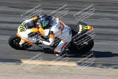 media/Jan-16-2026-CVMA Friday Practice (Fri) [[6f2bf47531]]/3-Racer 2/Session 2 Bowl Entry Pans/